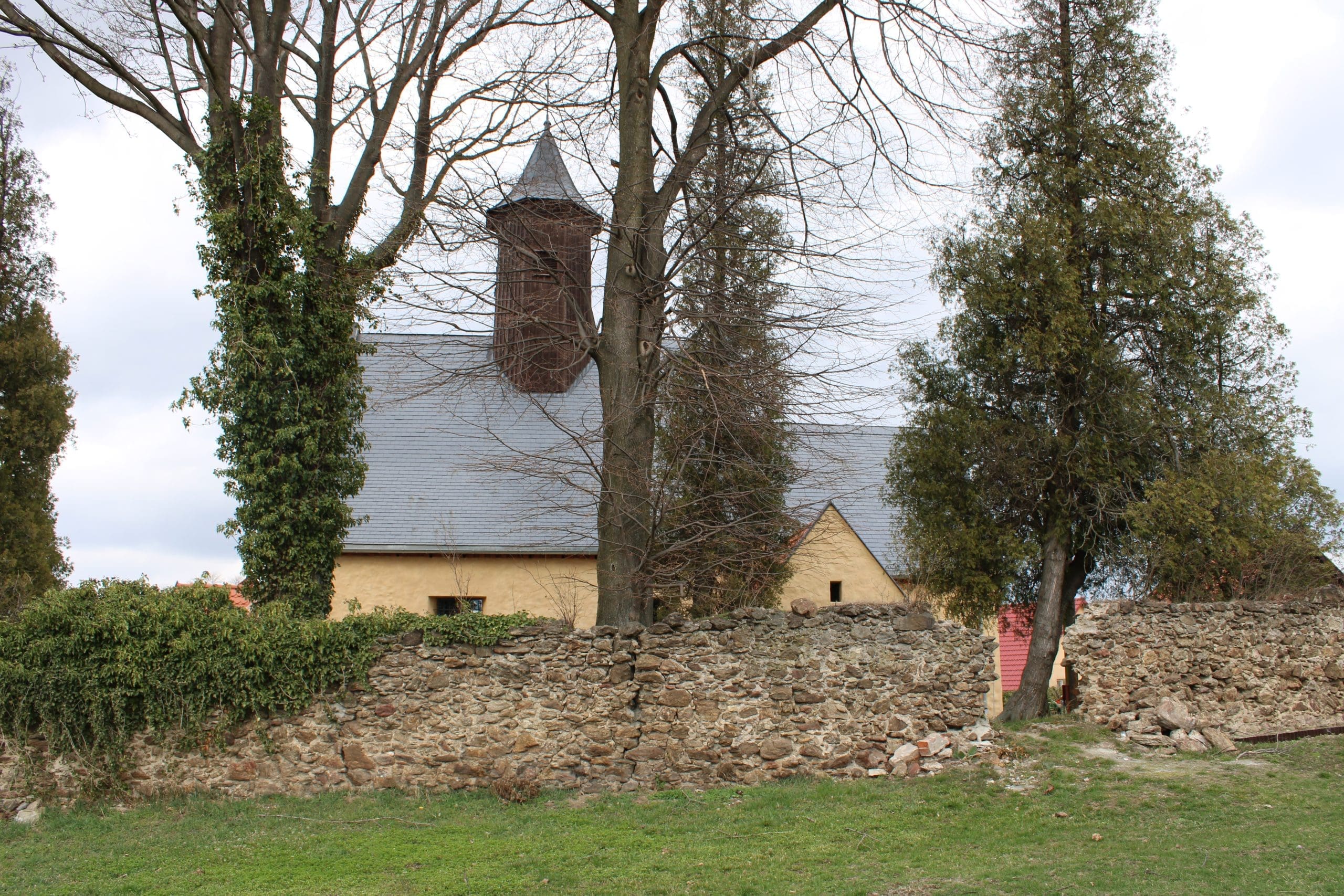 Aniołowie i kobry, czyli bocznymi drogami Dolnego Śląska oraz 4 opowiadania sudeckie - obrazek 4